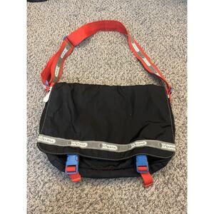 LeSportsac Large Messenger Bag/Gym Bag From Japan Preowned Black & Red Unisex